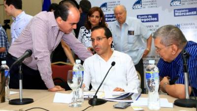 El ministro Wilfredo Cerrato reunido con la junta directiva de la CCIC. Foto: Amílcar Izaguirre