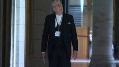 Kevin Vickers fue captado con con arma en mano, mientras buscaba más tiradores en el Parlamento.