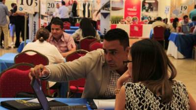 Los empresarios e inversionistas en el centro de convenciones. Foto: Cristina Santos.