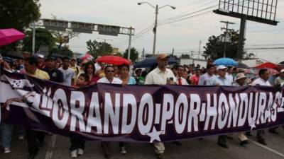 La Confraternidad Evangélica de Honduras pide estar alertas y no descarta llamar a movilización.