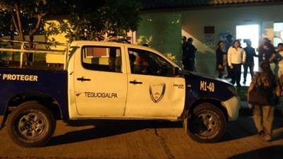 En las instalaciones del Cuerpo de Bomberos de Tegucigalpa se realizó el levantamiento de tres de las víctimas.