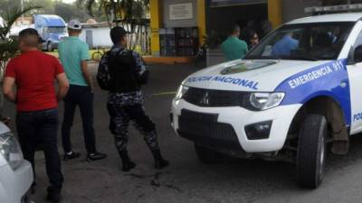 En la balacera a la gasolinera murieron los guardias de seguridad Martín Eduardo Morales y Wilfredo Rene Torres Padilla.