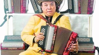 Aniceto Molina es reconocido en El Salvador por sus presentaciones en ferias patronales.