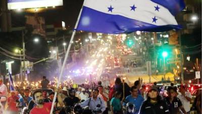 Los miembros del movimiento de los indignados en la marcha del pasado viernes.