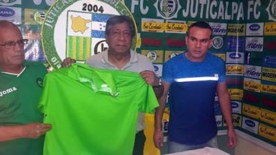 Ramón 'Primitivo' Maradiaga fue presentado como nuevo técnico del Juticalpa FC.