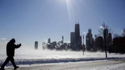 Las temperaturas extremas imperan en Chicago este jueves. Autoridades advirtieron a los ciudadanos del riesgo de congelación por los vientos árticos./AFP.