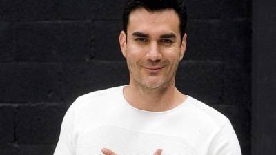 Además de actor, David Zepeda es cantante, modelo y abogado.