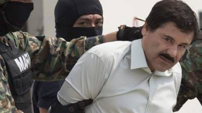 El capo mexicano Joaquín 'El Chapo' Guzmán fue recapturado seis meses después de fugarse de una prisión de máxima seguridad, dijo el viernes el presidente de México Enrique Peña Nieto.