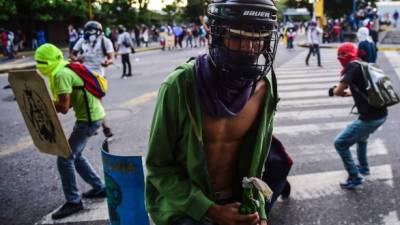 A diario decenas de personas salen a las calles a protestar contra el gobierno de Nicolás Maduro.