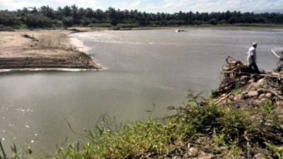 La desviación del río Aguán amenaza la vida de miles de personas. Foto: Esaú Ocampo