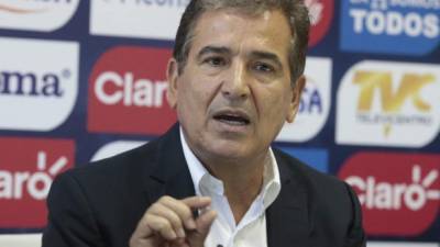 Jorge Luis Pinto en la rueda de prensa.