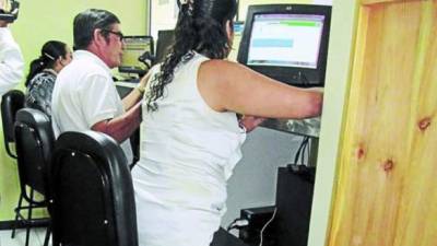 Serios problemas le esperan al Registro Nacional de las Personas en 2015.