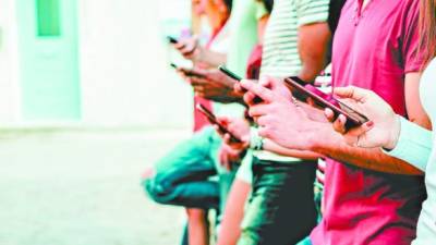 Los usuarios de la telefonía móvil en el país han reducido su número.