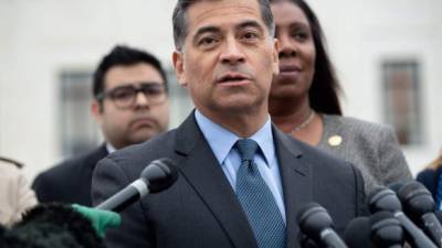 Becerra es un destacado defensor de los derechos de los latinos y un enérgico partidario del programa de salud del expresidente Barack Obama./AFP.