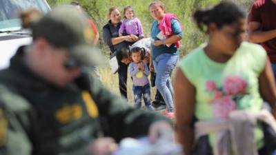 Más de 2,000 niños migrantes fueron separados de sus padres en la frontera de EEUU con la política de 'tolerancia cero' del Gobierno de Trump./AFP.