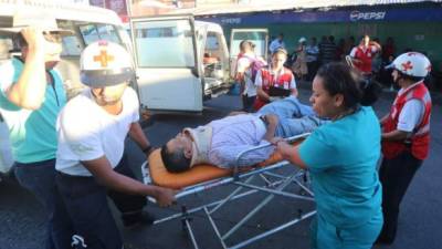 Los rescatistas confirmaron que en el accidente nadie perdió la vida.