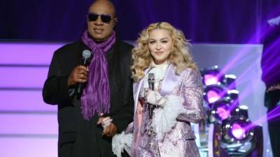 Stevie Wonder y Madonna.