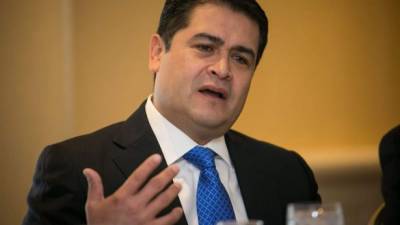 El presidente Juan Orlando Hernández anunció la llegada del banco guatemalteco.