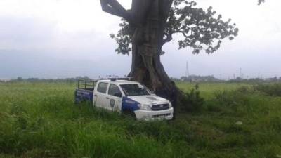 El cadáver de un hombre desconocido fue hallado atrás de las instalaciones de la Central de Abastos de San Pedro Sula.