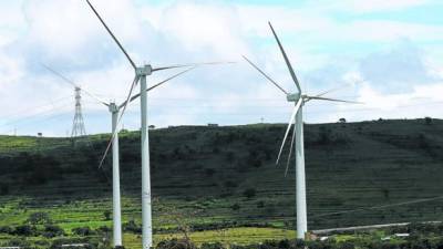 El parque eólico entre Santa Ana y San Buenaventura genera 102 MW de energía.