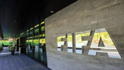 El vicepresidente de la FIFA calificó de sinsentido las declaraciones de Pellegrini.
