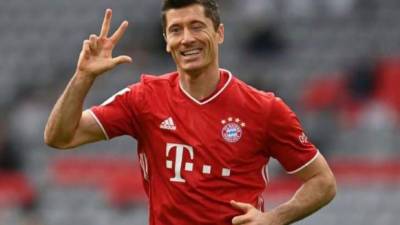 Robert Lewandowski estará cuatro semanas de baja, según informa el Bayern. Foto AFP.