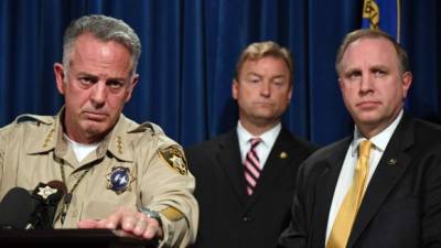 El alguacil Joe Lombardo dio los avances de la investigación sobre el tiroteo en Las Vegas.
