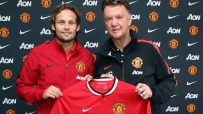 Daley Blind selló su paso al Manchester United de Van Gaal.