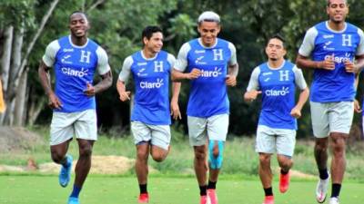 Maynor Figueroa, Andy Najar, Carlos Pineda, Eddie Hernández y Diego Rodríguez en el entreno de la H. Foto Twitter Fenafuth.