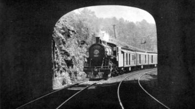 Las autoridades no confirmaron el hallazgo del tesoro dentro del tren.