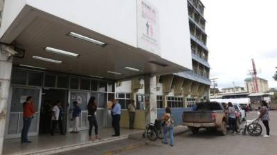 Emergencia Hospital Escuela Universitario, en Tegucigalpa. Los directores de las instituciones podrán canalizar sus carencias y propuestas a través de la Comisión.