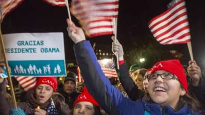 Un tribunal de EUA bloqueó el DACA y el DAPA, el plan migratorio de Obama para evitar deportación de 5 millones de personas.