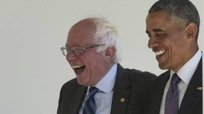 Bernie Sanders junto con el presidente Barack Obama este viernes en la Casa Blanca. AFP