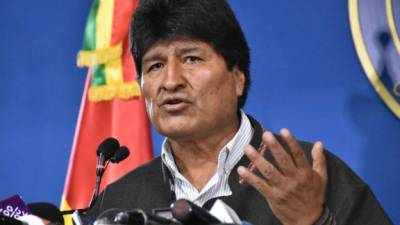Foto impresa publicada por la Presidencia boliviana del presidente boliviano Evo Morales hablando durante una conferencia de prensa en El Alto.