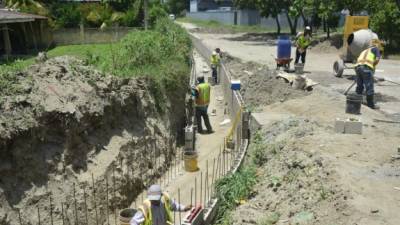 Los trabajos para mitigar el impacto de las inundaciones siguen en varios sitios