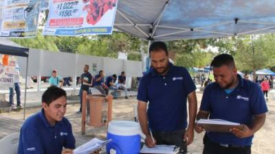 Operarios de una maquila en Ciudad Juarez, México, se toman un receso del trabajo. Esta industria es una de las que más de ha beneficiado del TLCAN.