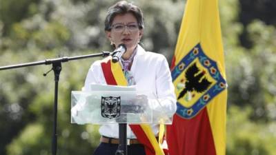 Claudia López durante su discurso de asunción./AFP.
