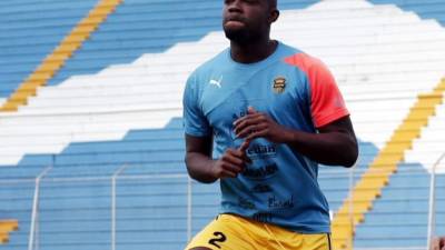 Osman Chávez durante el entrenamiento de este martes del Real España. Foto Melvin Cubas