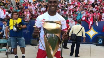 Brayan Beckeles llegó al Necaxa en 2015 cuando el equipo estaba en la segunda división. Logró el ascenso el siguiente año. Ha ganado la Copa MX y la Supercopa.