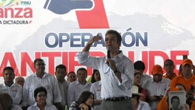 Salvador Nasralla, candidato de la Alianza, en un evento de la Alianza de Oposición.
