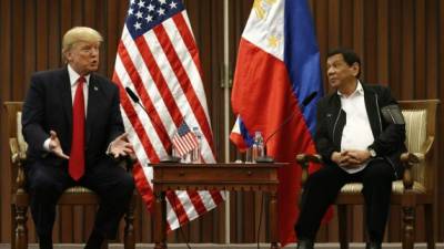El pasado mayo Trump elogió abiertamente los logros de la sangrienta campaña antidroga de Duterte.// Foto EFE