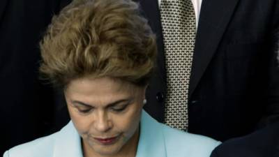 Rousseff asegura que intentan darle un golpe de Estado a su Gobierno.