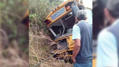 El bus es de la empresa Transan que conduce de Santa Bárbara a San Pedro Sula.