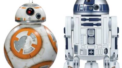 Los robots BB8 Y R2-D2 aparecen en la cinta: 'Star Wars: el despertar de la fuerza'.