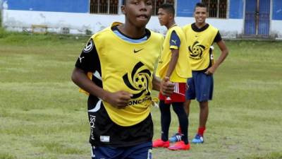 Miltón José Núñez Martínez entrena con el Victoria. Foto Esaú Ocampo