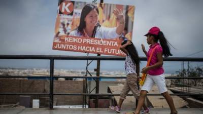 La hija del expresidente Fujimori, preso por corrupción, es la favorita en los sondeos.