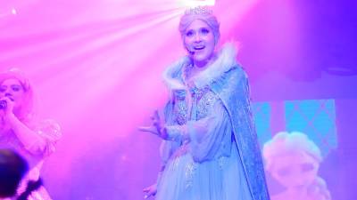 La princesa Elsa fue una de las más esperadas del concierto denominado “El Reino Encantado”.