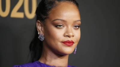 Rihanna ha destacado constantemente los cuerpos a los que rara vez se les da espacio en la pasarela, eligiendo a sobrevivientes de cáncer de mama, mujeres embarazadas y modelos masculinos de diversos cuerpos.