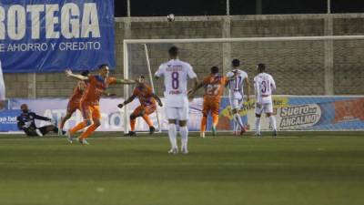 ¡Suspendido! UPN vence al Olimpia en partido incompleto