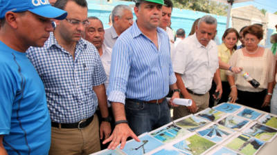 Armando Calidonio supervisó los planos de la construcción del complejo.